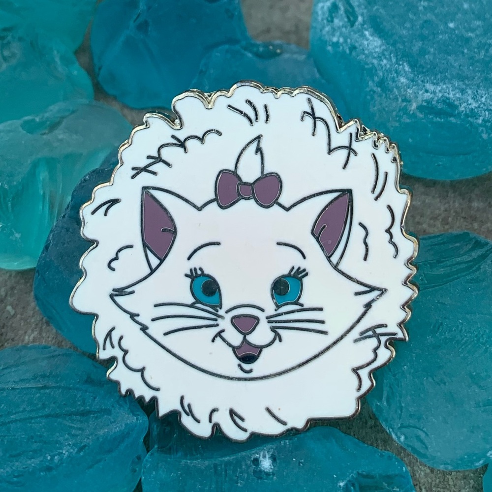 RARE - WDW Aristocats MARIE Hidden Mickey Pin 2 of 4